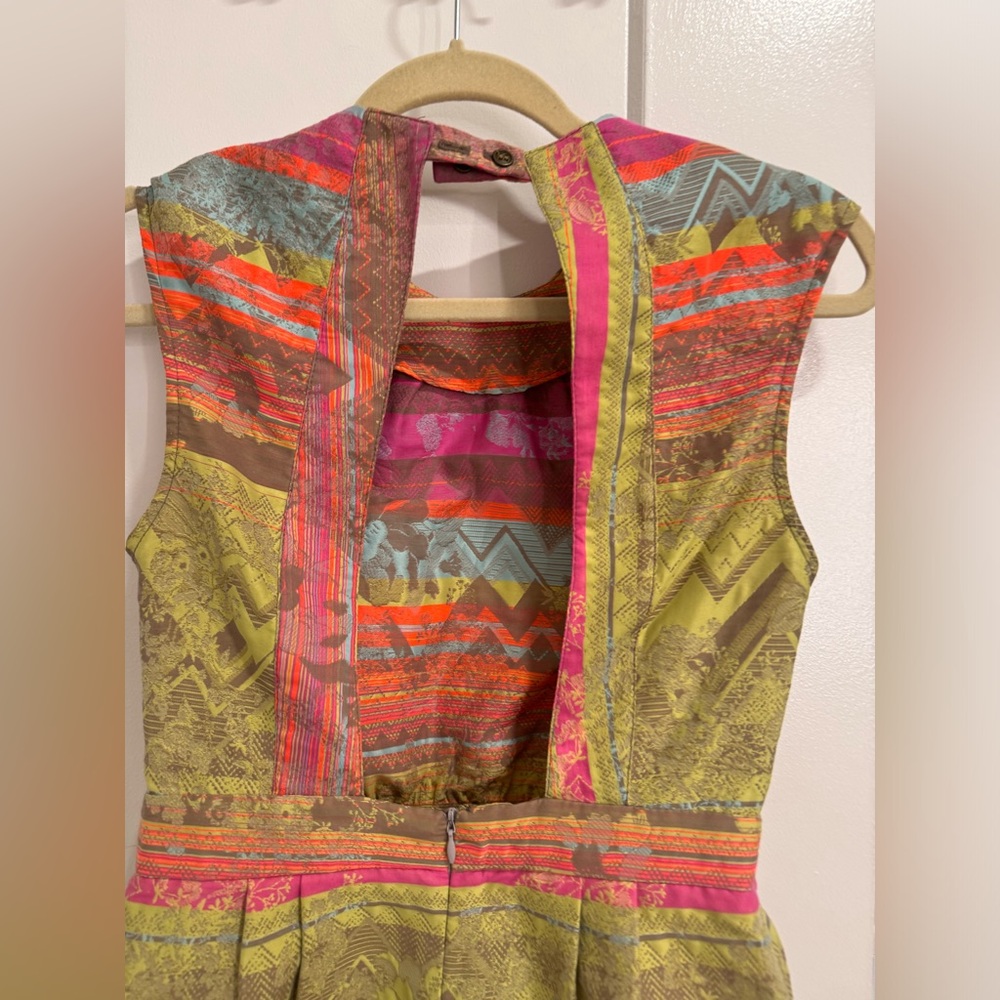 Dress by Cynthia Vincent - Picture 4 of 8